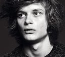 Charlie Tahan
