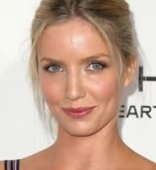 Annabelle Wallis