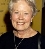 Annette Crosbie