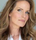 Monika Schnarre