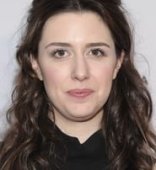 Zoë Worth