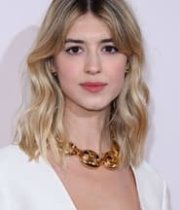 Daisy Edgar-Jones