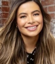 Miranda Cosgrove