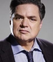 Oliver Platt